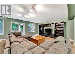 61 POTTERS WAY - 15