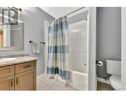 61 POTTERS WAY - 24