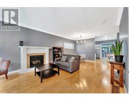 61 POTTERS WAY - 8