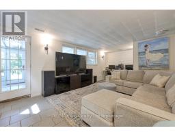 109 SUNSET DRIVE - 21