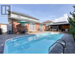597 LANSDOWNE AVENUE - 3