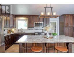 33 CLARK ROAD E - 11