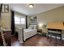 33 CLARK ROAD E - 17