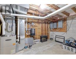 33 CLARK ROAD E - 28