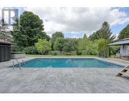 33 CLARK ROAD E - 37