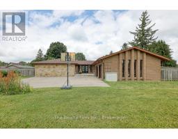 33 CLARK ROAD E - 7