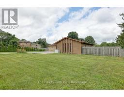 33 CLARK ROAD E - 8