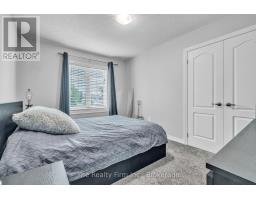 4 TOMPKINS COURT - 11