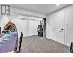 4 TOMPKINS COURT - 16