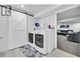 4 TOMPKINS COURT - 21