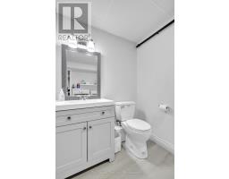 4 TOMPKINS COURT - 22