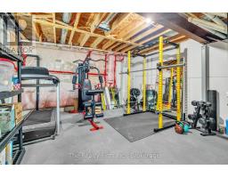 4 TOMPKINS COURT - 27
