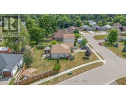 4 TOMPKINS COURT - 34