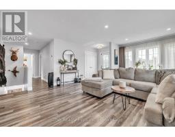 4 TOMPKINS COURT - 4