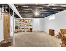 50 MAIN STREET E - 38