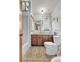 319 ROBINSON STREET - 13