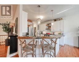 428 LAKEVIEW DRIVE - 15