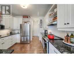 428 LAKEVIEW DRIVE - 18