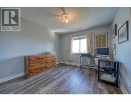 694 SOUTHWOOD WAY - 27