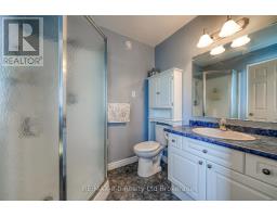 694 SOUTHWOOD WAY - 31