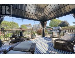694 SOUTHWOOD WAY - 33