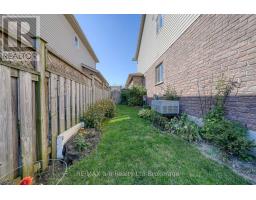 694 SOUTHWOOD WAY - 40