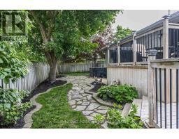 55 SIOUX CRESCENT - 34