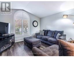 55 SIOUX CRESCENT - 5