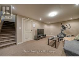 22 - 487 SPRINGBANK AVENUE N - 31