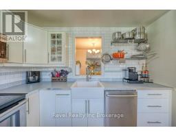 22 - 487 SPRINGBANK AVENUE N - 9