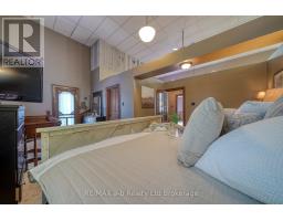 5924 PUTNAM ROAD - 18