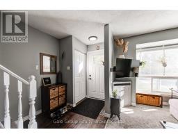 2 - 1193 NELLIS STREET - 4