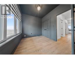 574252 OLD SCHOOL LINE - 16