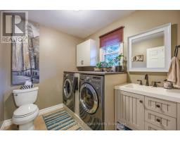 18 DEMEYERE AVENUE - 13