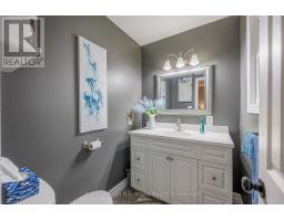 18 DEMEYERE AVENUE - 20