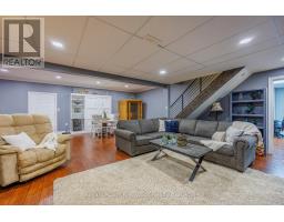 18 DEMEYERE AVENUE - 25