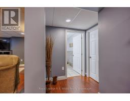 18 DEMEYERE AVENUE - 27