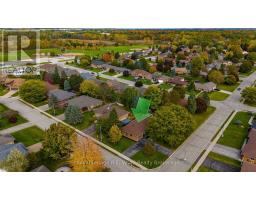 18 DEMEYERE AVENUE - 35