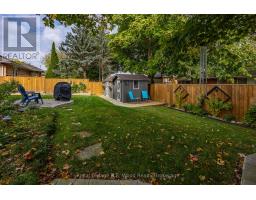 18 DEMEYERE AVENUE - 41