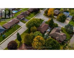 18 DEMEYERE AVENUE - 44