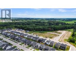 66 CASH CRESCENT - 1