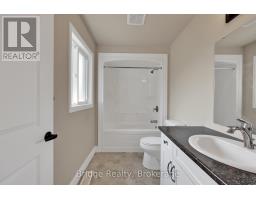 66 CASH CRESCENT - 26