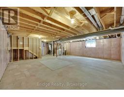 66 CASH CRESCENT - 35