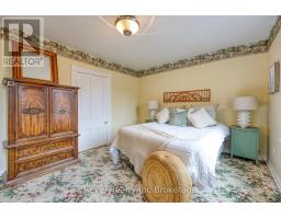 453 DREW STREET - 18