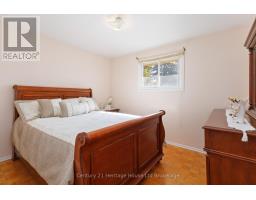 154 ROSAMOND CRESCENT - 16