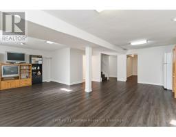 154 ROSAMOND CRESCENT - 23