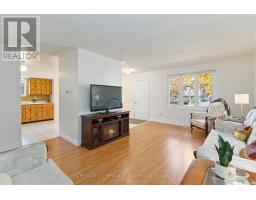 154 ROSAMOND CRESCENT - 6