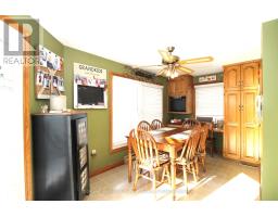 264 JOHN STREET S - 15