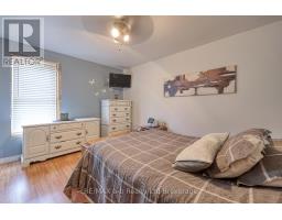 8 VICTORIA STREET - 17