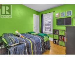 168 WELLINGTON STREET N - 12